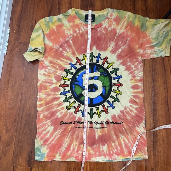 Channel 5 Makes The World Go Around Vintage Tie Dye Shirt Size Large - Picture 7 of 7